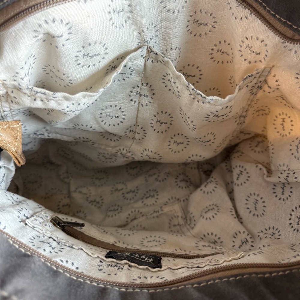 MYRA SHOULDER TOTE BAG CREAM & TAN - Picture 7 of 8